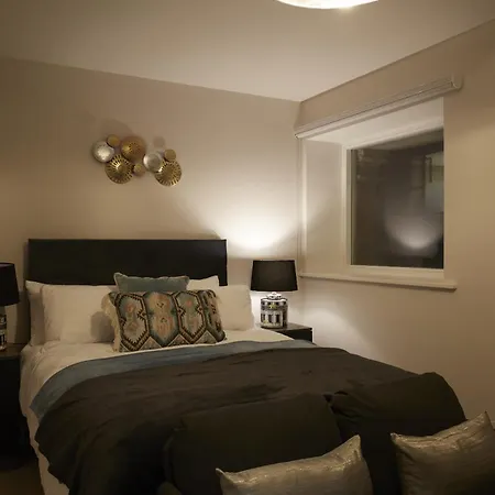 Hayy Urban One Bedroom Retreat, Centre Apartment *