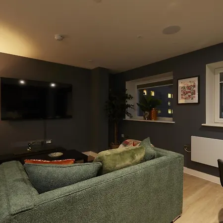 Hayy Urban One Bedroom Retreat, Centre Apartment